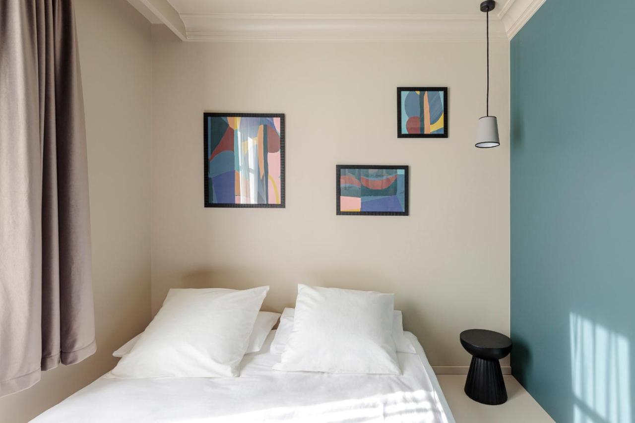Hotel Corneille - Entree Autonome, Reception En Ligne - Encore Mieux Tours Luaran gambar