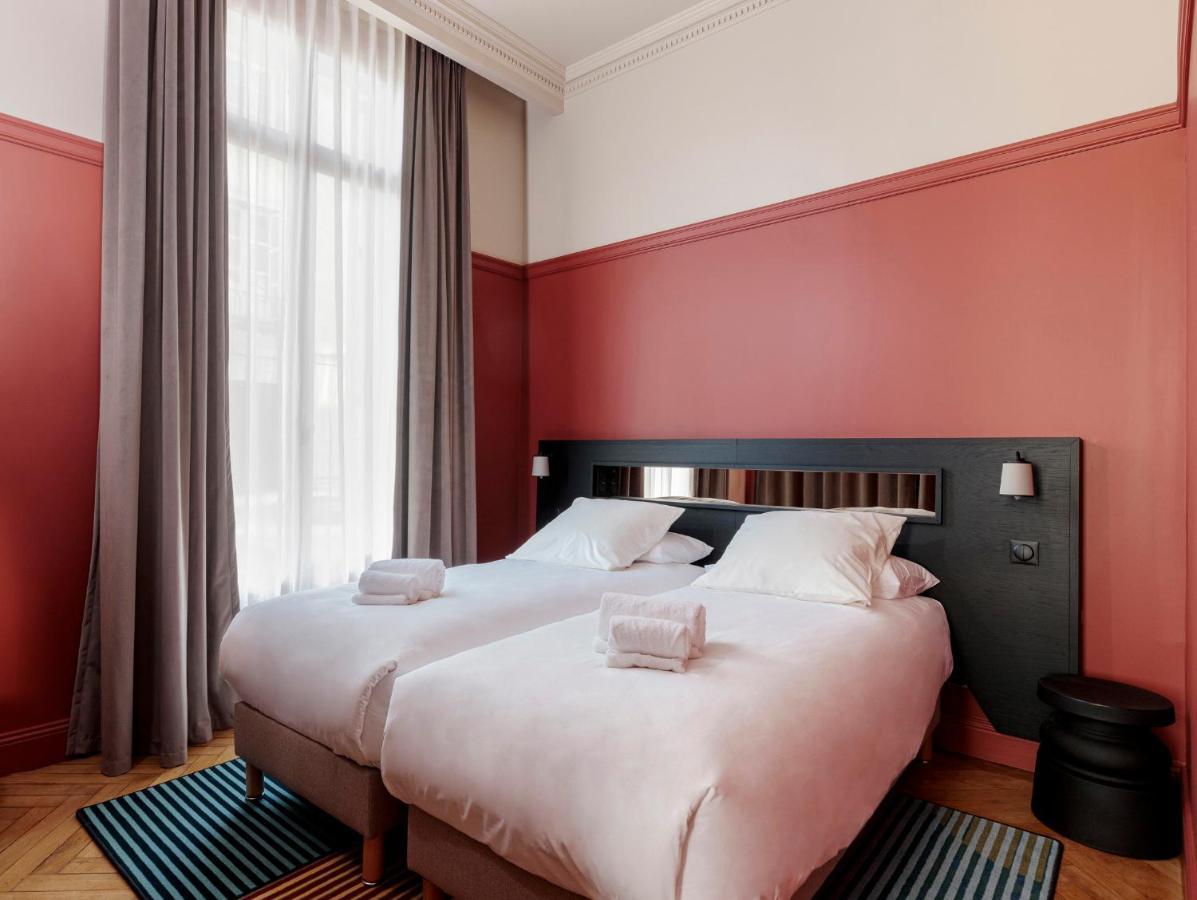 Hotel Corneille - Entree Autonome, Reception En Ligne - Encore Mieux Tours Luaran gambar
