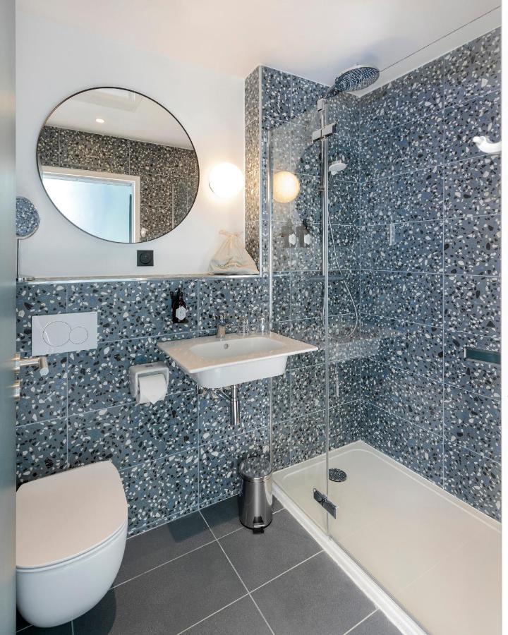 Hotel Corneille - Entree Autonome, Reception En Ligne - Encore Mieux Tours Luaran gambar